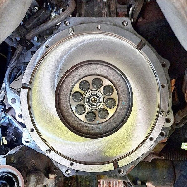 Flywheel assembly ready for a new clutch
